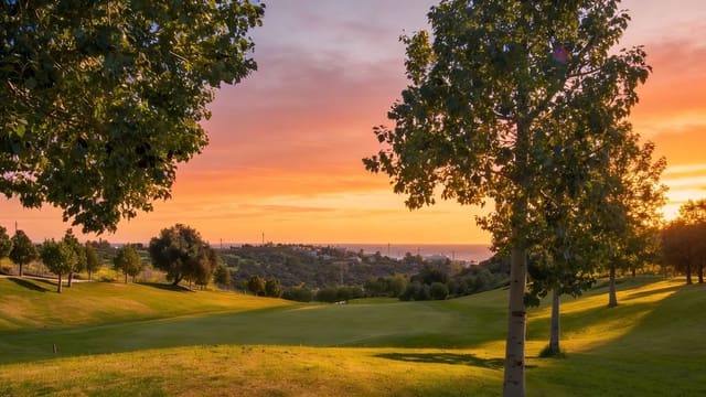 3 sypialnia Willa na sprzedaż w Estepona z basenem garażem - 1 520 000 € (Ref: 9750947)