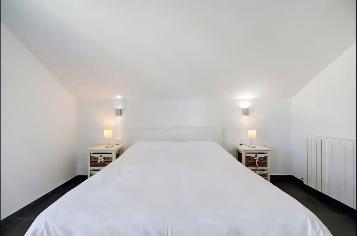 6 bedroom Villa for sale in Manilva with pool garage - € 2,500,000 (Ref: 9769043)