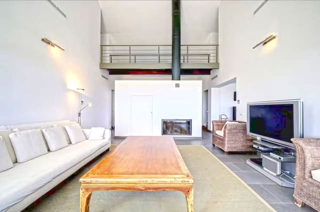 6 bedroom Villa for sale in Manilva with pool garage - € 2,500,000 (Ref: 9769043)