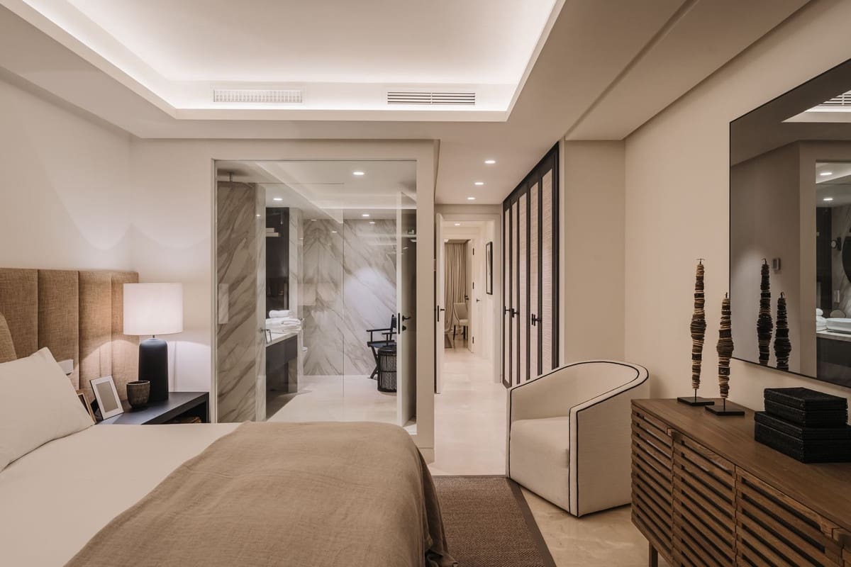 Apartamento de 3 habitaciones en Golden Mile en venta con piscina garaje - 4.650.000 € (Ref: 9773547)