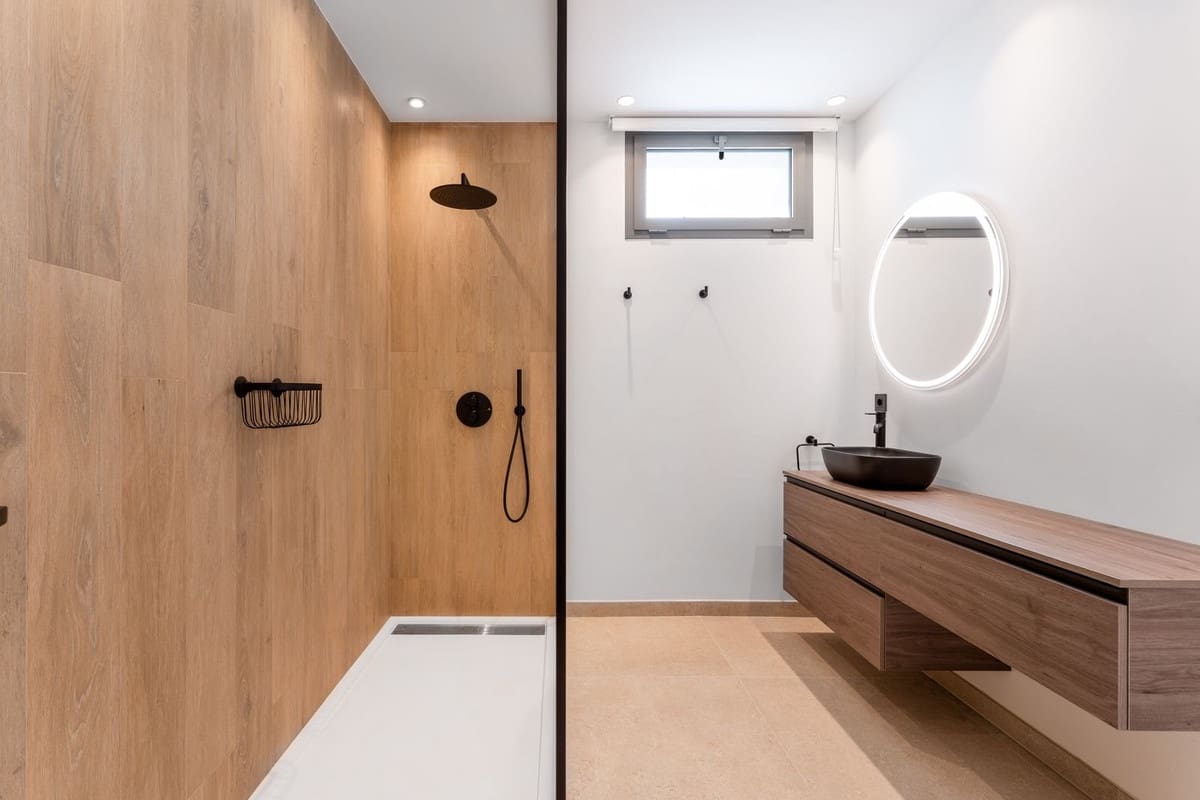 Chalet de 5 habitaciones en Nueva Andalucia en venta con piscina - 4.600.000 € (Ref: 9776004)