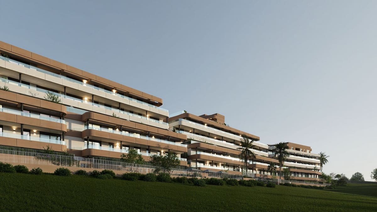 2 soverom Leilighet til salgs i Estepona med svømmebasseng garasje - € 360 000 (Ref: 9781427)