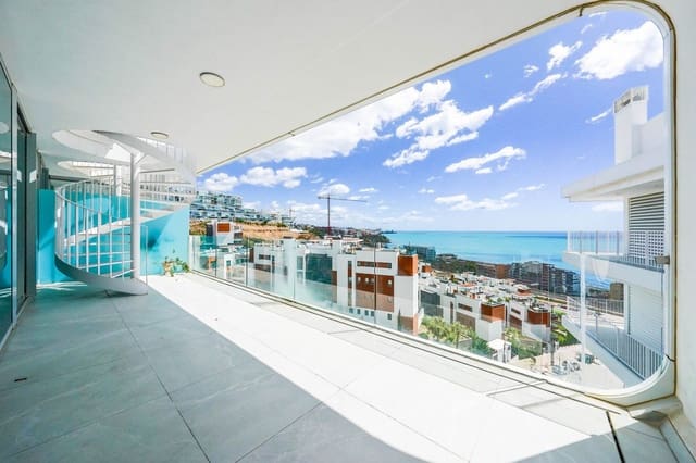 2 bedroom Penthouse for sale in Fuengirola with pool garage - € 775,000 (Ref: 9807247)