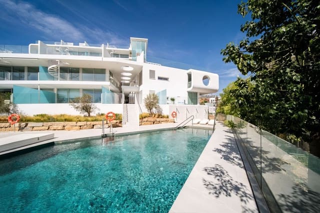 2 bedroom Penthouse for sale in Fuengirola with pool garage - € 775,000 (Ref: 9807247)