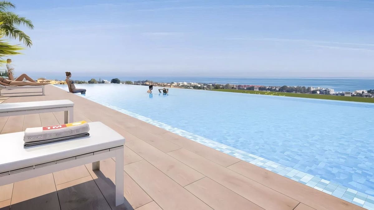 3 camera da letto Attico in vendita in Estepona con piscina garage - 675.000 € (Rif: 9816425)