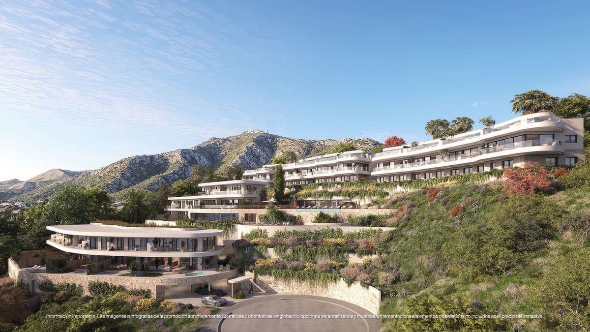 3 bedroom Townhouse for sale in Fuengirola with pool garage - € 1,085,000 (Ref: 9818859)