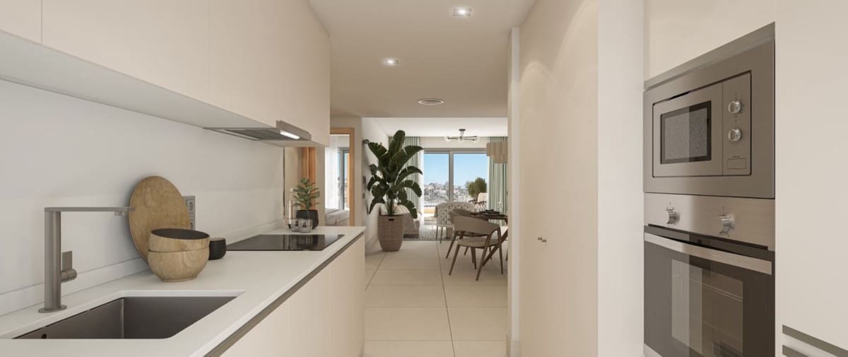 2 quarto Penthouse para venda em Manilva com piscina garagem - 575 000 € (Ref: 9827701)