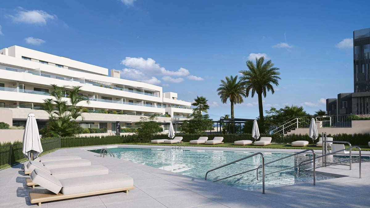 3 quarto Apartamento para venda em Estepona com piscina garagem - 525 000 € (Ref: 9847757)