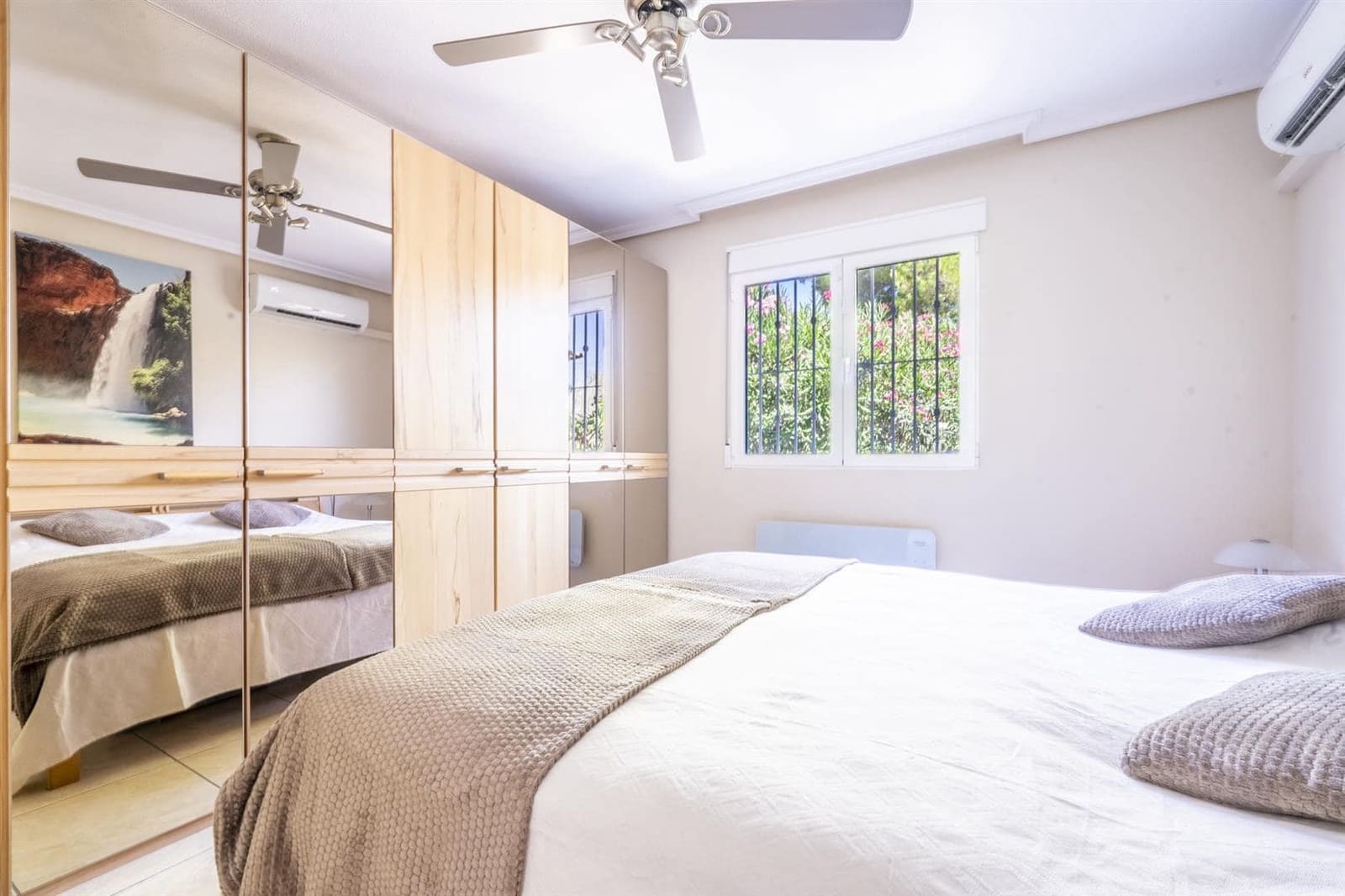 3 soverom Villa til salgs i Valle del Sol med svømmebasseng garasje - € 250 000 (Ref: 10000892)