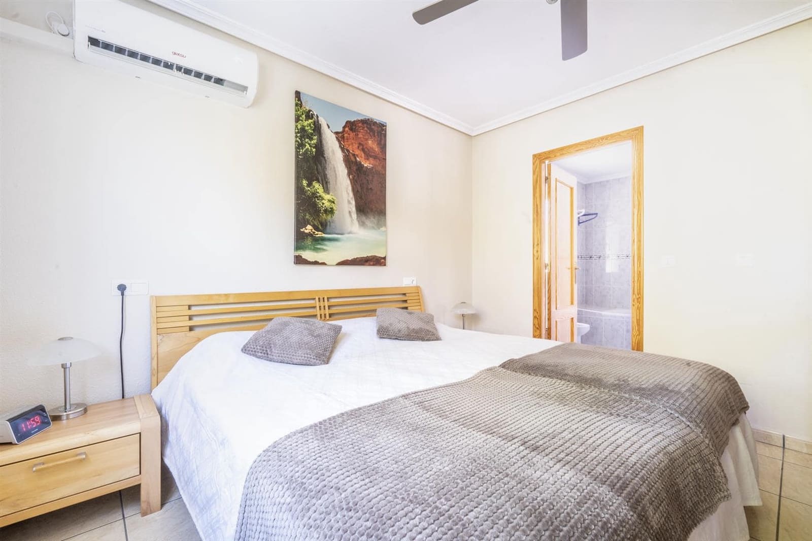 3 soverom Villa til salgs i Valle del Sol med svømmebasseng garasje - € 250 000 (Ref: 10000892)