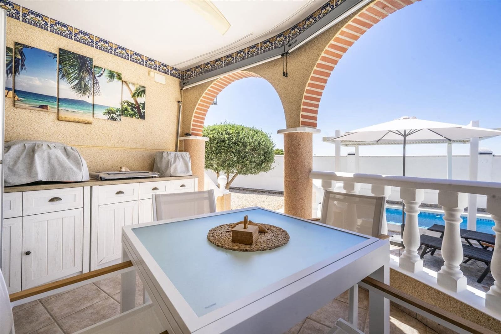 3 soverom Villa til salgs i Valle del Sol med svømmebasseng garasje - € 250 000 (Ref: 10000892)