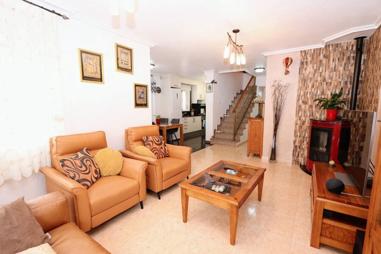 Chalet de 3 habitaciones en Sucina en venta - 275.000 € (Ref: 10000893)