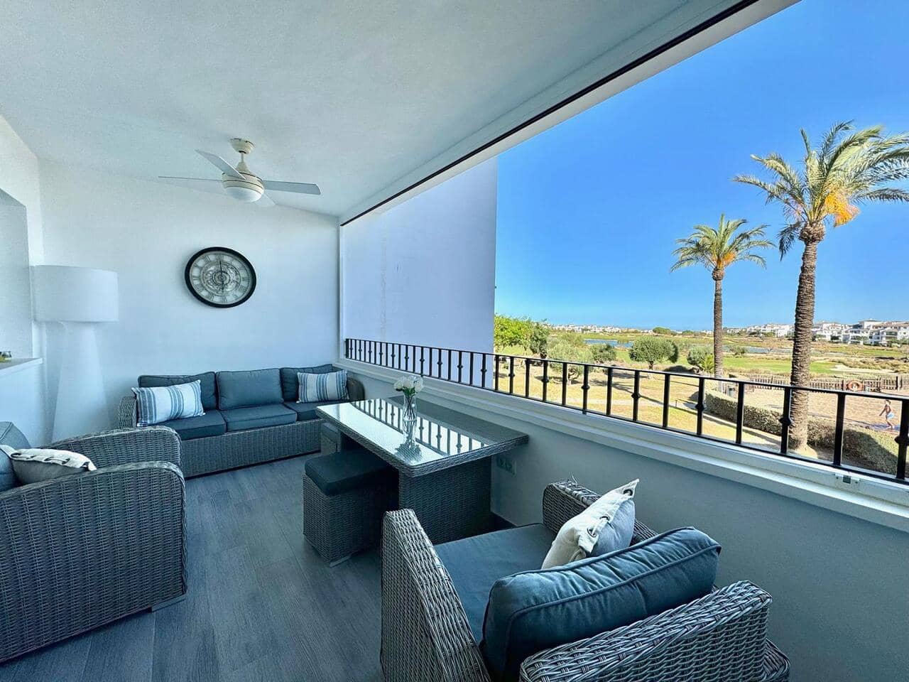 Apartamento de 2 habitaciones en Hacienda Riquelme en venta con piscina garaje - 175.000 € (Ref: 10000894)