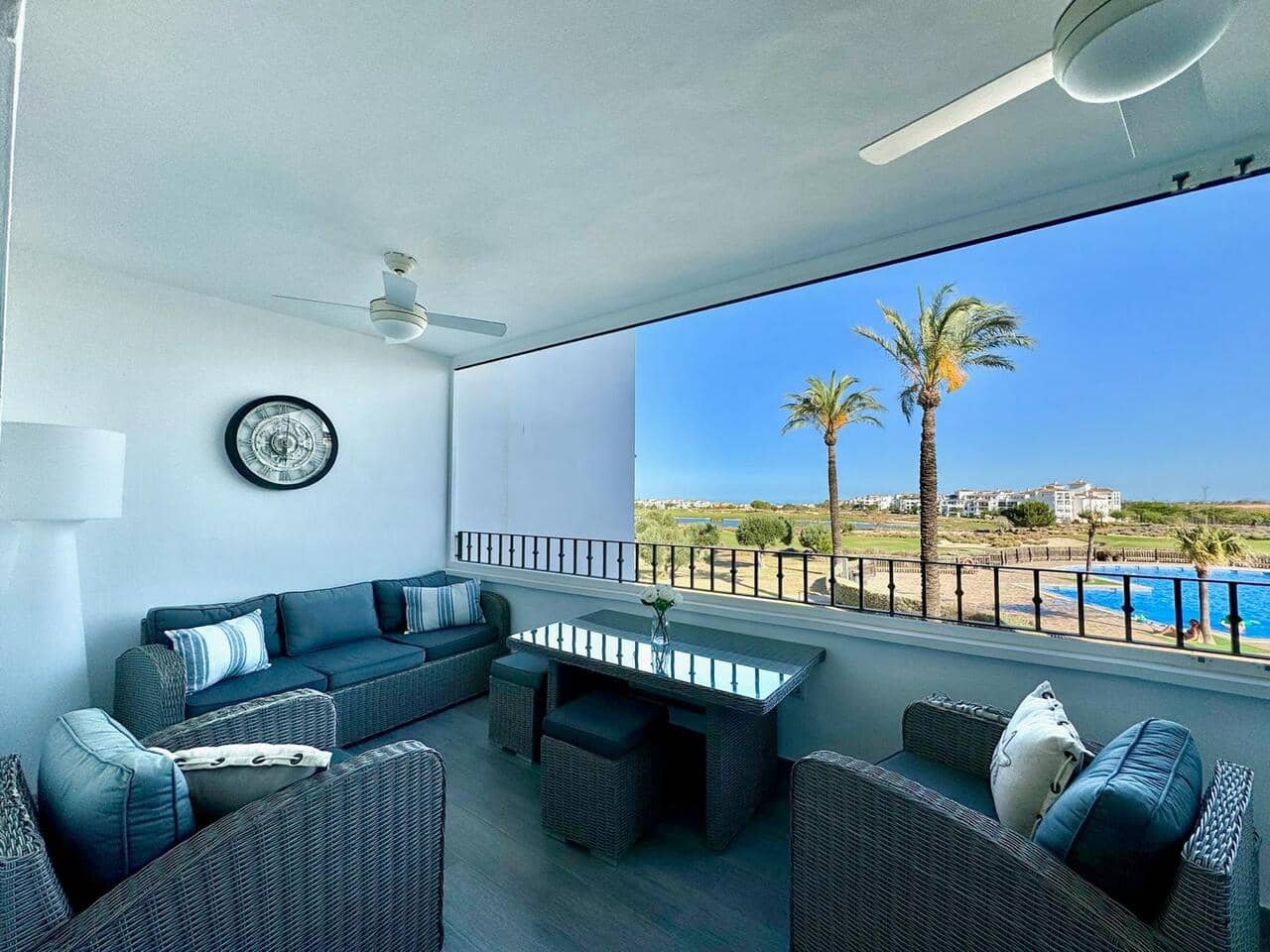 Apartamento de 2 habitaciones en Hacienda Riquelme en venta con piscina garaje - 175.000 € (Ref: 10000894)