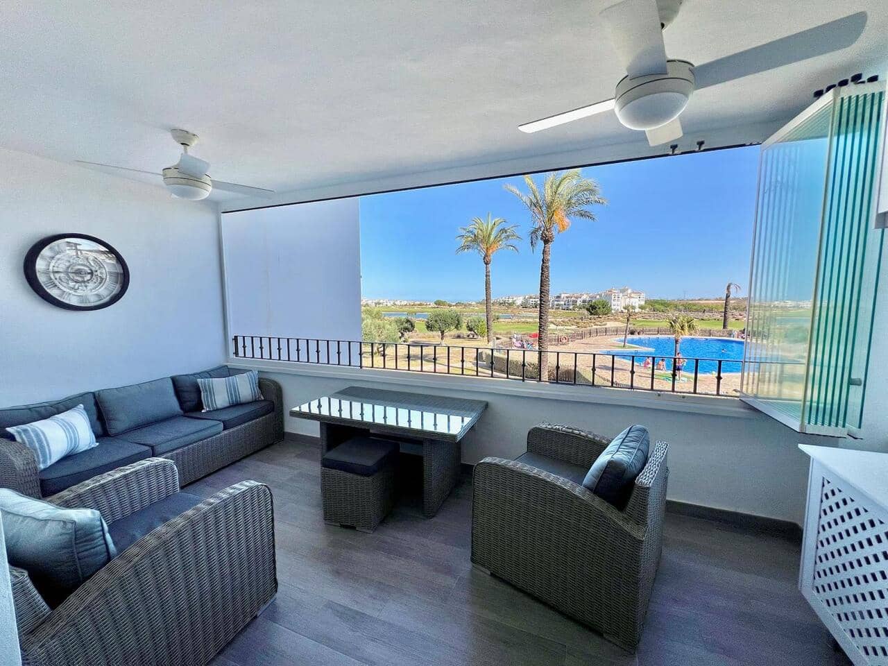 Apartamento de 2 habitaciones en Hacienda Riquelme en venta con piscina garaje - 175.000 € (Ref: 10000894)