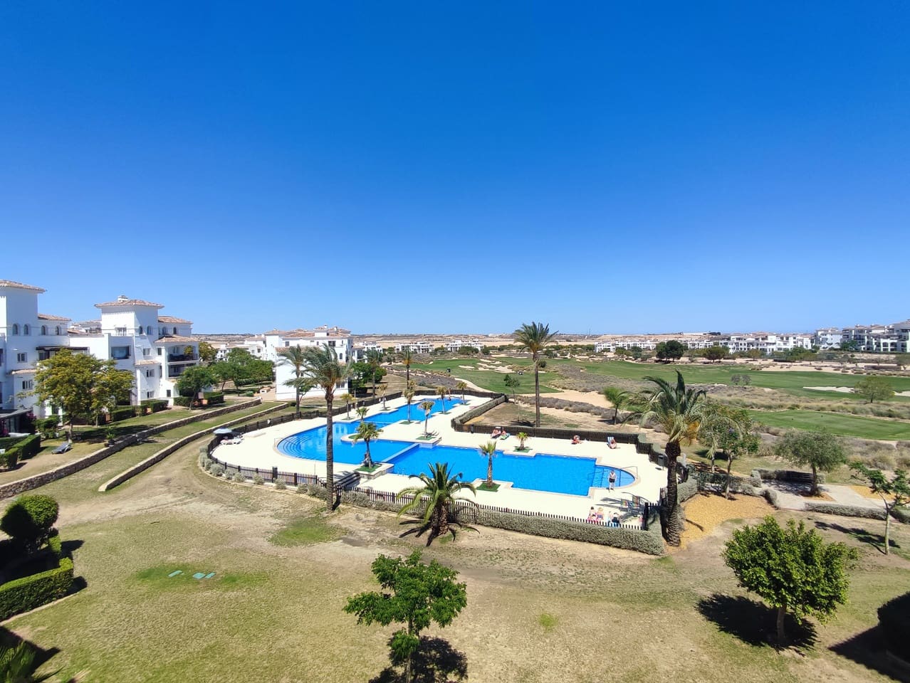 Apartamento de 2 habitaciones en Hacienda Riquelme en venta con piscina garaje - 189.000 € (Ref: 10004457)