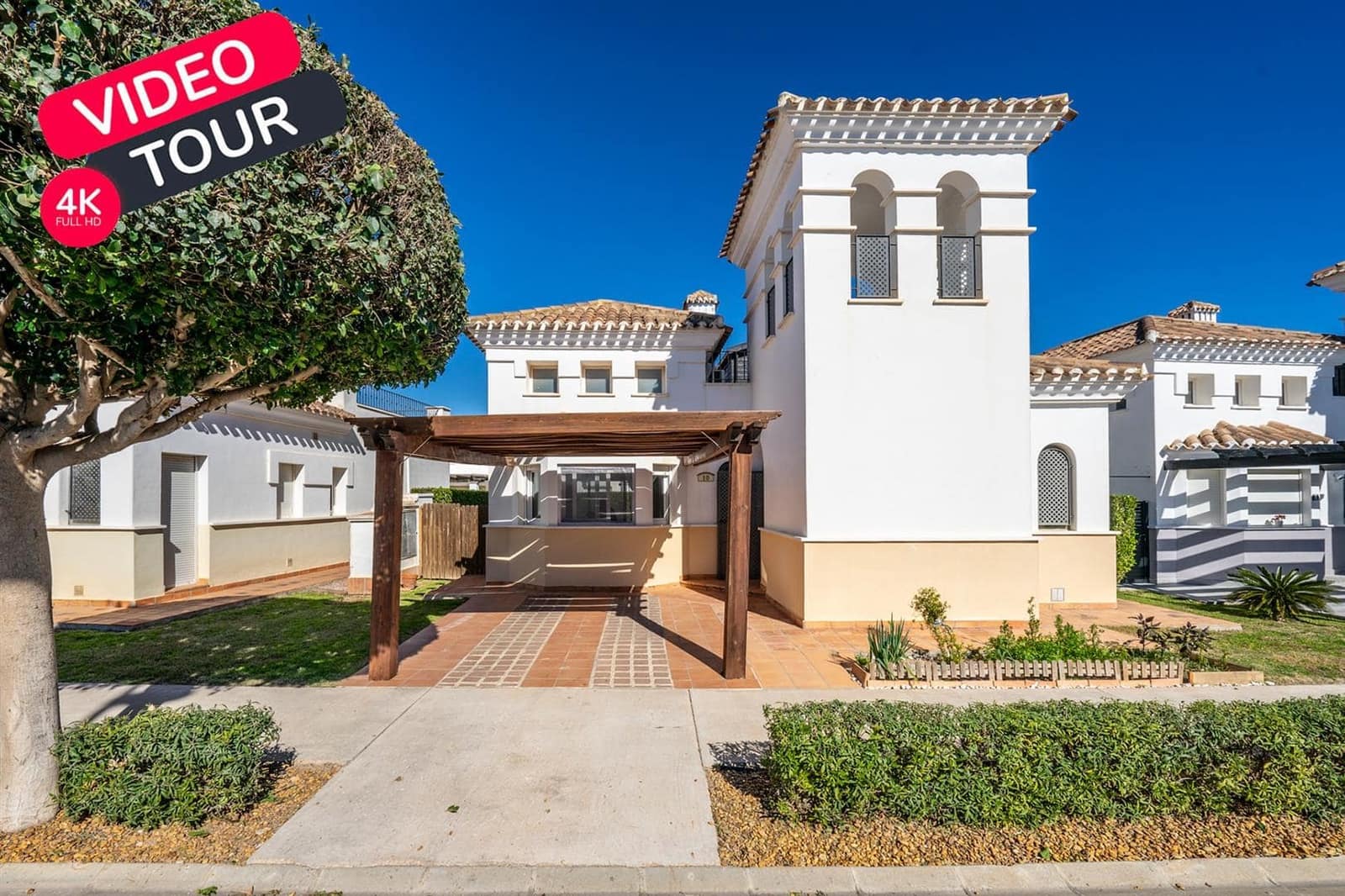 2 bedroom Villa for sale in La Torre Golf Resort with garage - € 265,900 (Ref: 10057163)