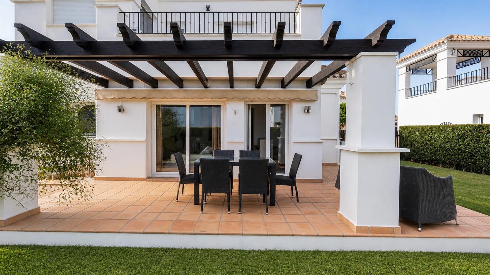 3 bedroom Villa for sale in La Torre Golf Resort with pool garage - € 349,995 (Ref: 10057164)