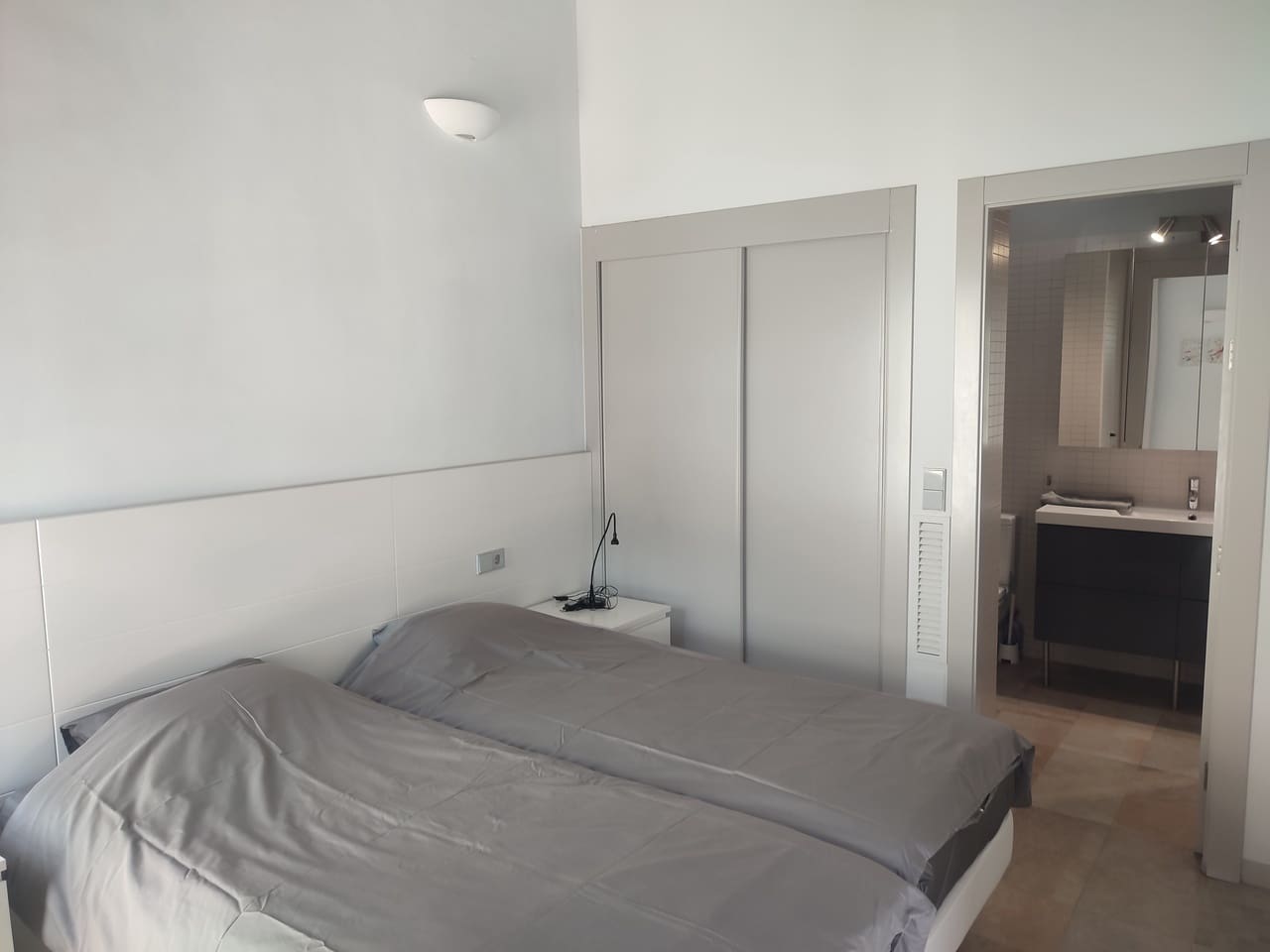Chalet de 2 habitaciones en La Peraleja Golf Resort en venta con piscina garaje - 295.000 € (Ref: 10060520)