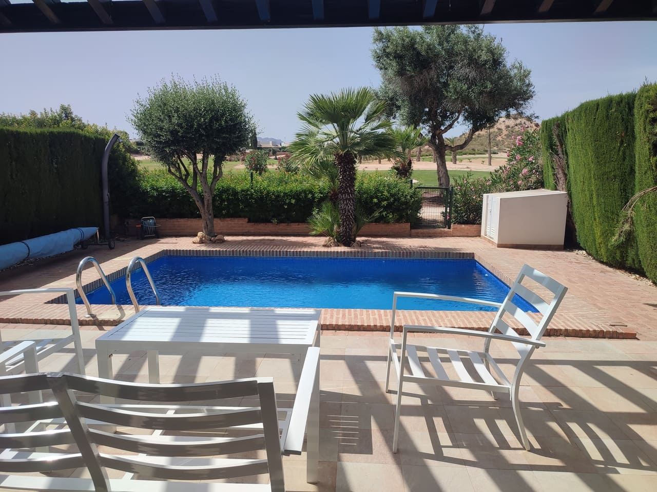 Chalet de 2 habitaciones en La Peraleja Golf Resort en venta con piscina garaje - 295.000 € (Ref: 10060520)