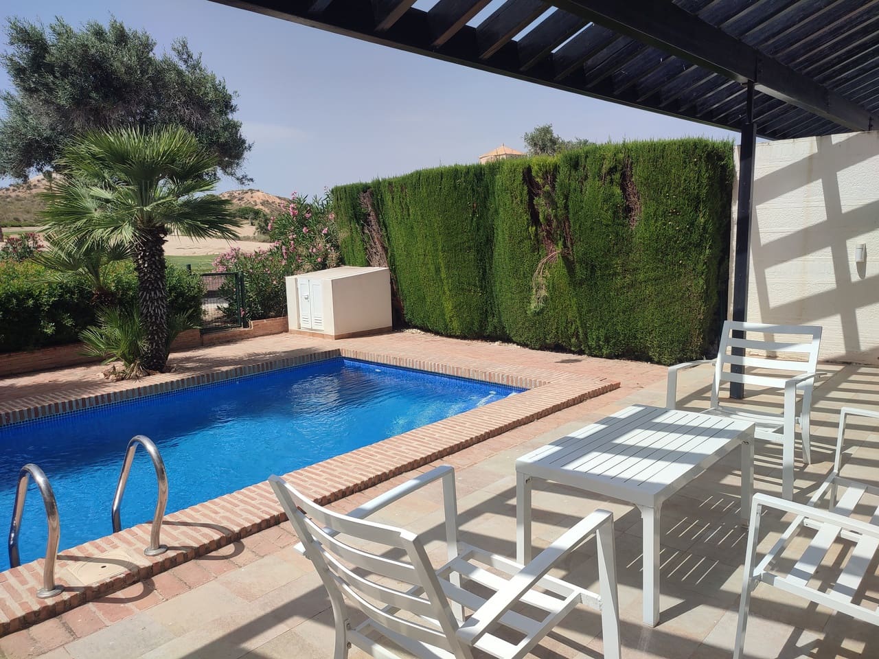 Chalet de 2 habitaciones en La Peraleja Golf Resort en venta con piscina garaje - 295.000 € (Ref: 10060520)