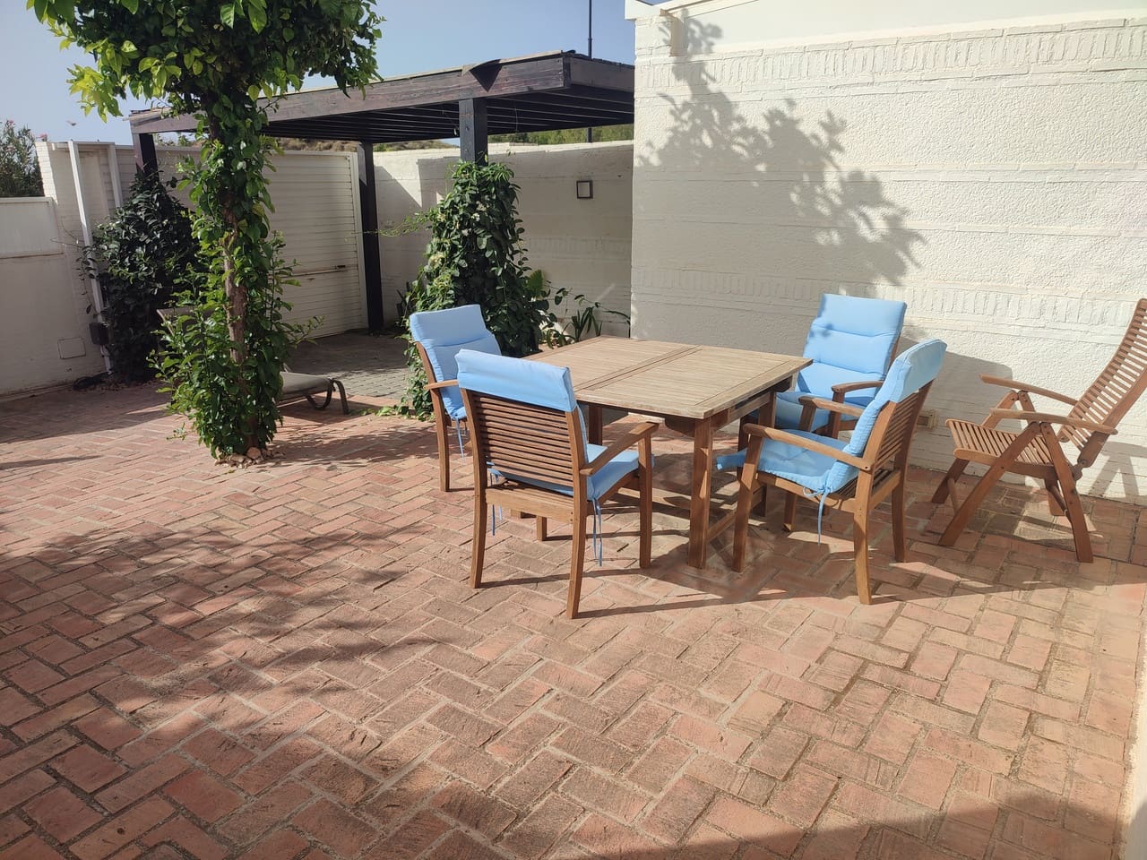 Chalet de 2 habitaciones en La Peraleja Golf Resort en venta con piscina garaje - 295.000 € (Ref: 10060520)