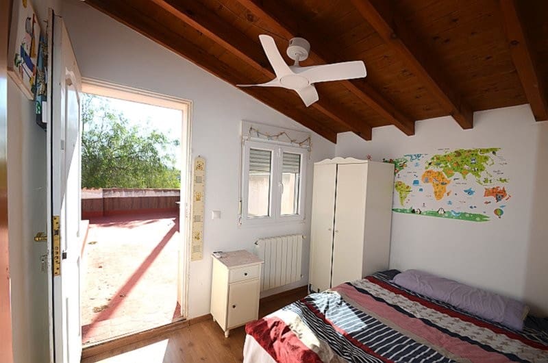 4 makuuhuone Maalaistalo myytävänä paikassa Canada de San Pedro mukana uima-altaan 
autotalli - 265 000 € (Ref: 10075642)
