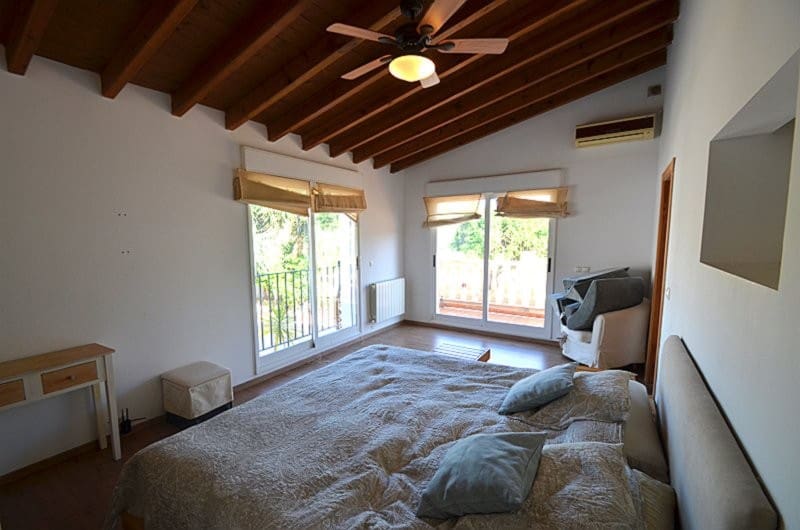 4 makuuhuone Maalaistalo myytävänä paikassa Canada de San Pedro mukana uima-altaan 
autotalli - 265 000 € (Ref: 10075642)