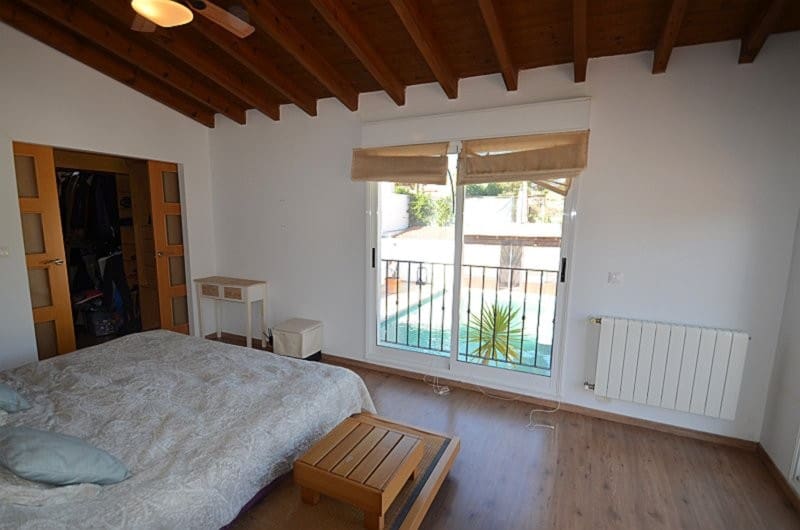 4 makuuhuone Maalaistalo myytävänä paikassa Canada de San Pedro mukana uima-altaan 
autotalli - 265 000 € (Ref: 10075642)