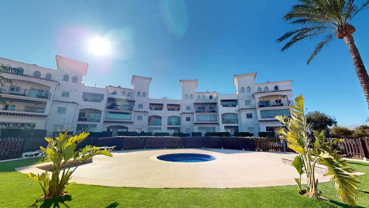 2 soveværelse Lejlighed til salg i Hacienda Riquelme med swimmingpool garage - € 159.995 (Ref: 10120178)