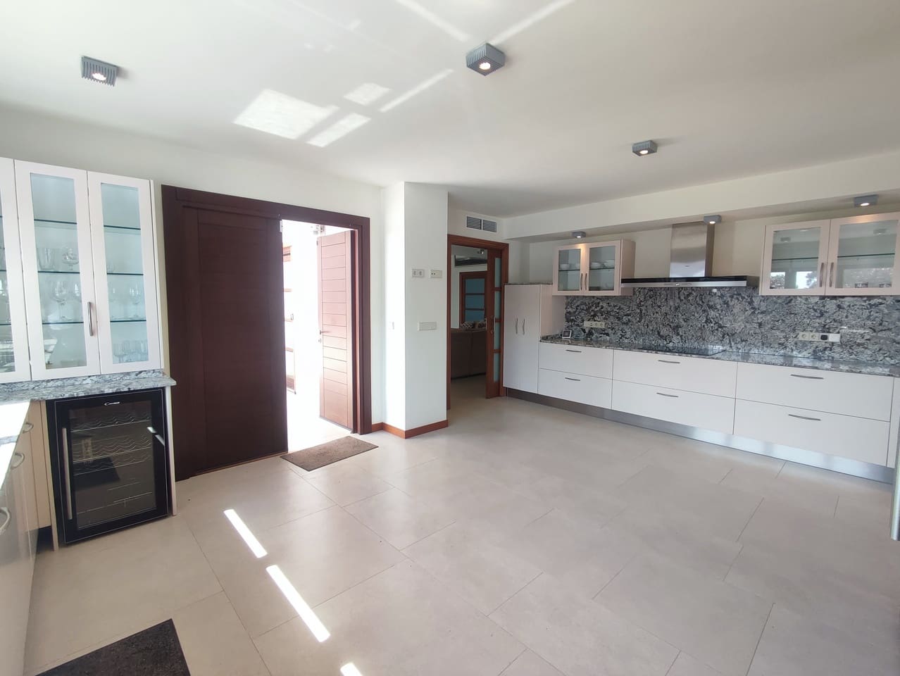 4 soveværelse Villa til salg i Sucina med swimmingpool garage - € 995.000 (Ref: 9944293)