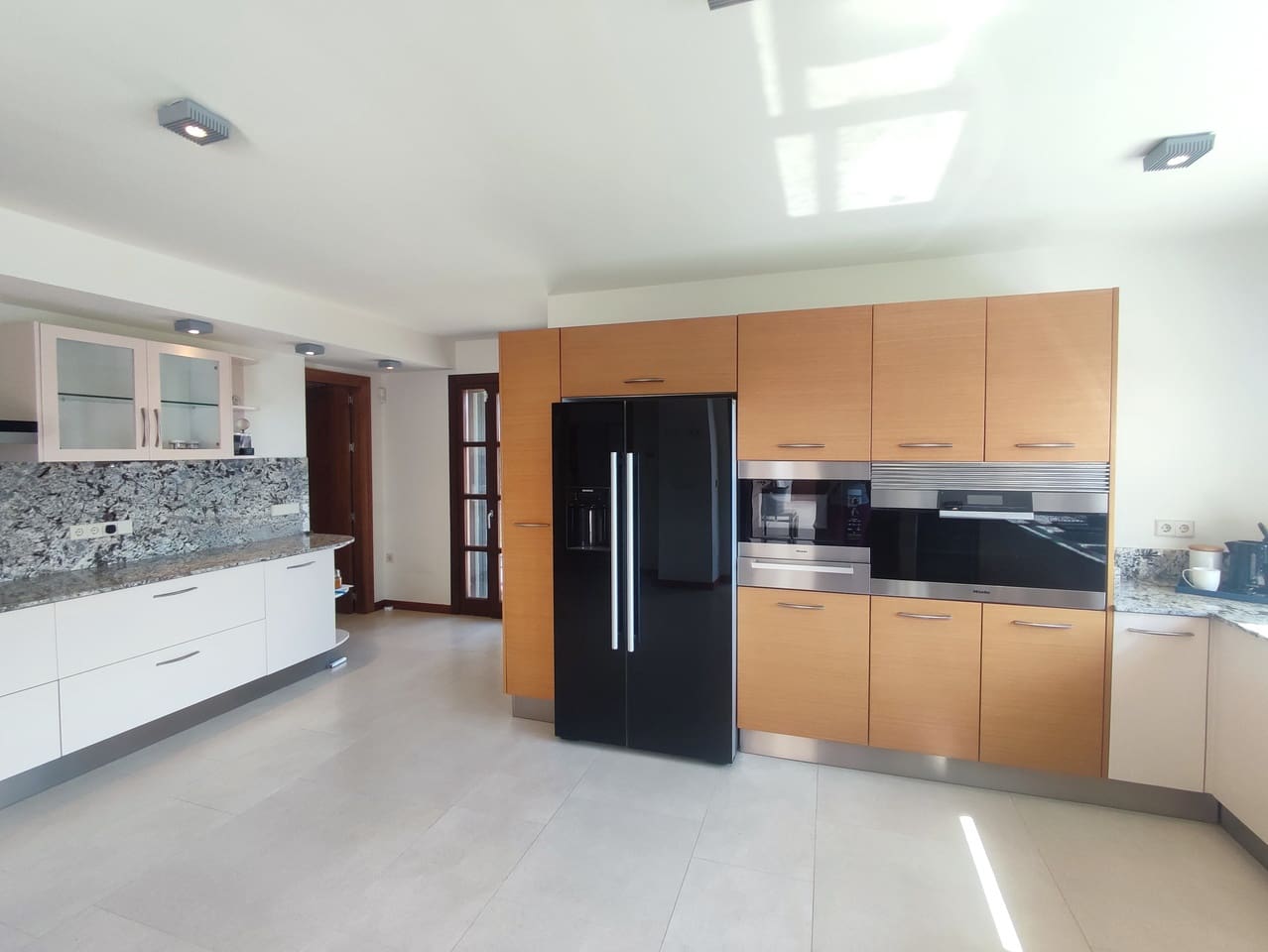 4 soveværelse Villa til salg i Sucina med swimmingpool garage - € 995.000 (Ref: 9944293)