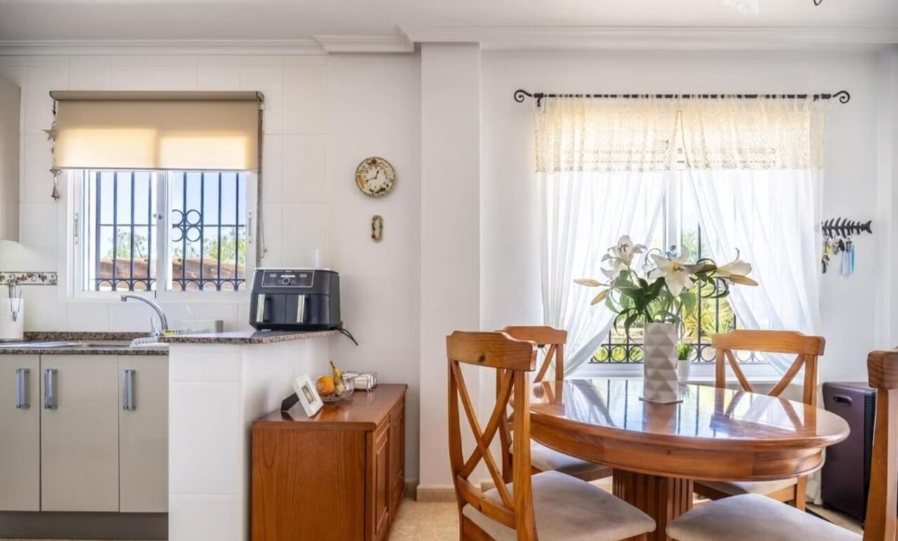 Chalet de 3 habitaciones en Sucina en venta con piscina garaje - 345.000 € (Ref: 9944616)