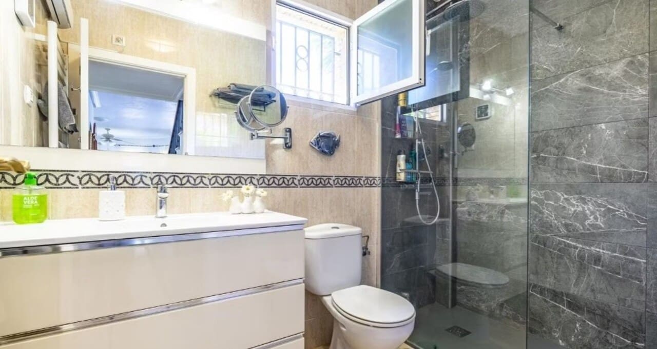 Chalet de 3 habitaciones en Sucina en venta con piscina garaje - 345.000 € (Ref: 9944616)