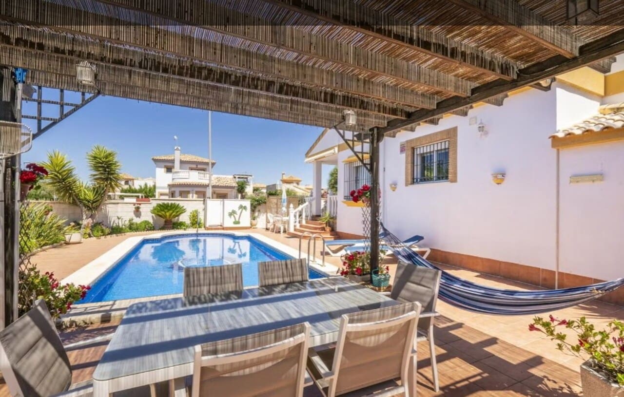 Chalet de 3 habitaciones en Sucina en venta con piscina garaje - 345.000 € (Ref: 9944616)