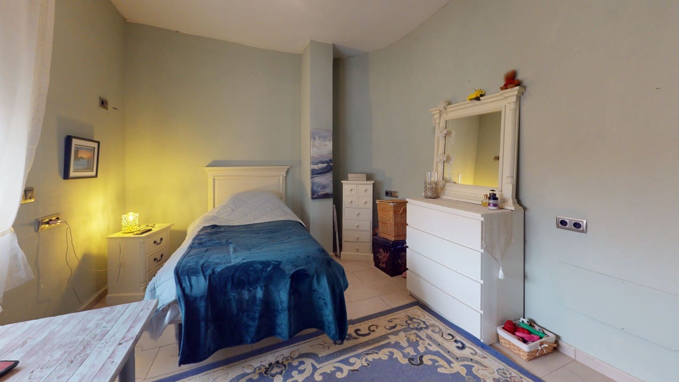 Chalet de 3 habitaciones en Dolores De Pacheco en venta con piscina garaje - 259.950 € (Ref: 9965777)