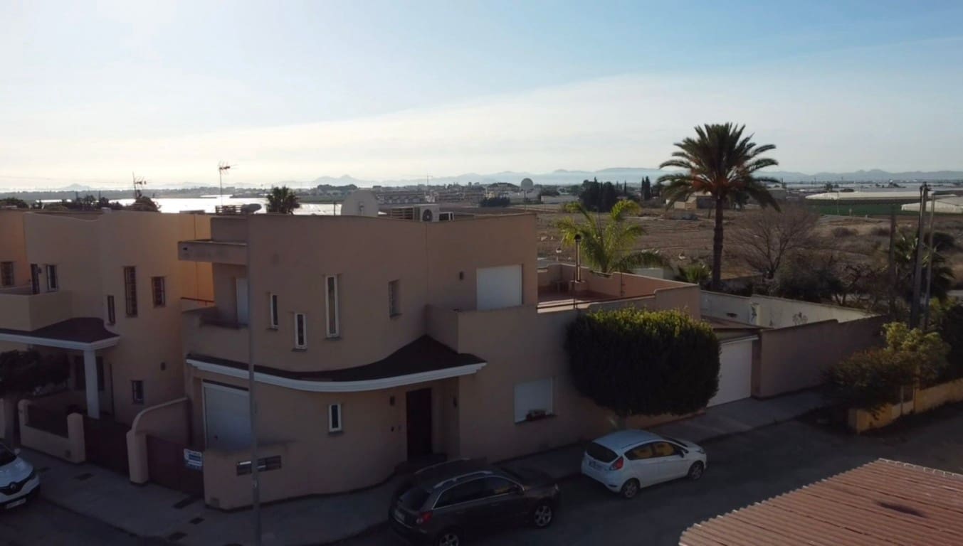 Chalet de 3 habitaciones en Dolores De Pacheco en venta con piscina garaje - 259.950 € (Ref: 9965777)
