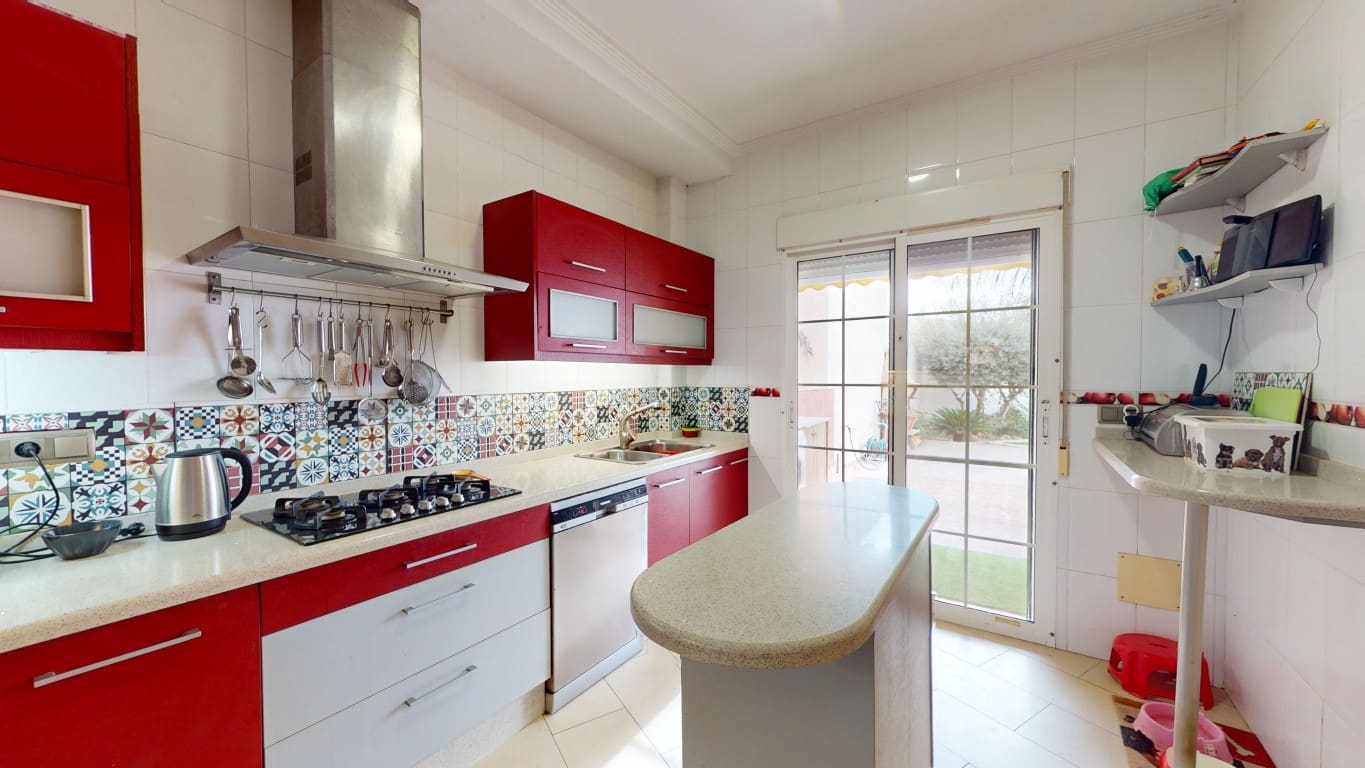 Chalet de 3 habitaciones en Dolores De Pacheco en venta con piscina garaje - 259.950 € (Ref: 9965777)