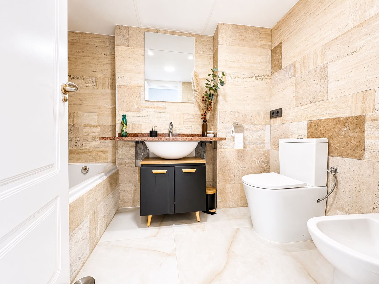 Apartamento de 2 habitaciones en Baños y Mendigo en venta con piscina garaje - 260.000 € (Ref: 9987134)