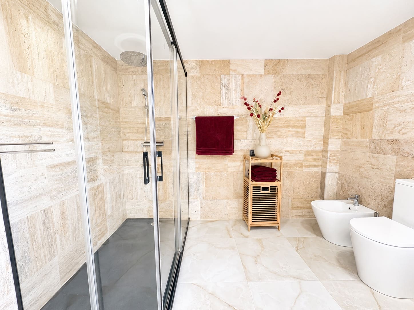 Apartamento de 2 habitaciones en Baños y Mendigo en venta con piscina garaje - 260.000 € (Ref: 9987134)