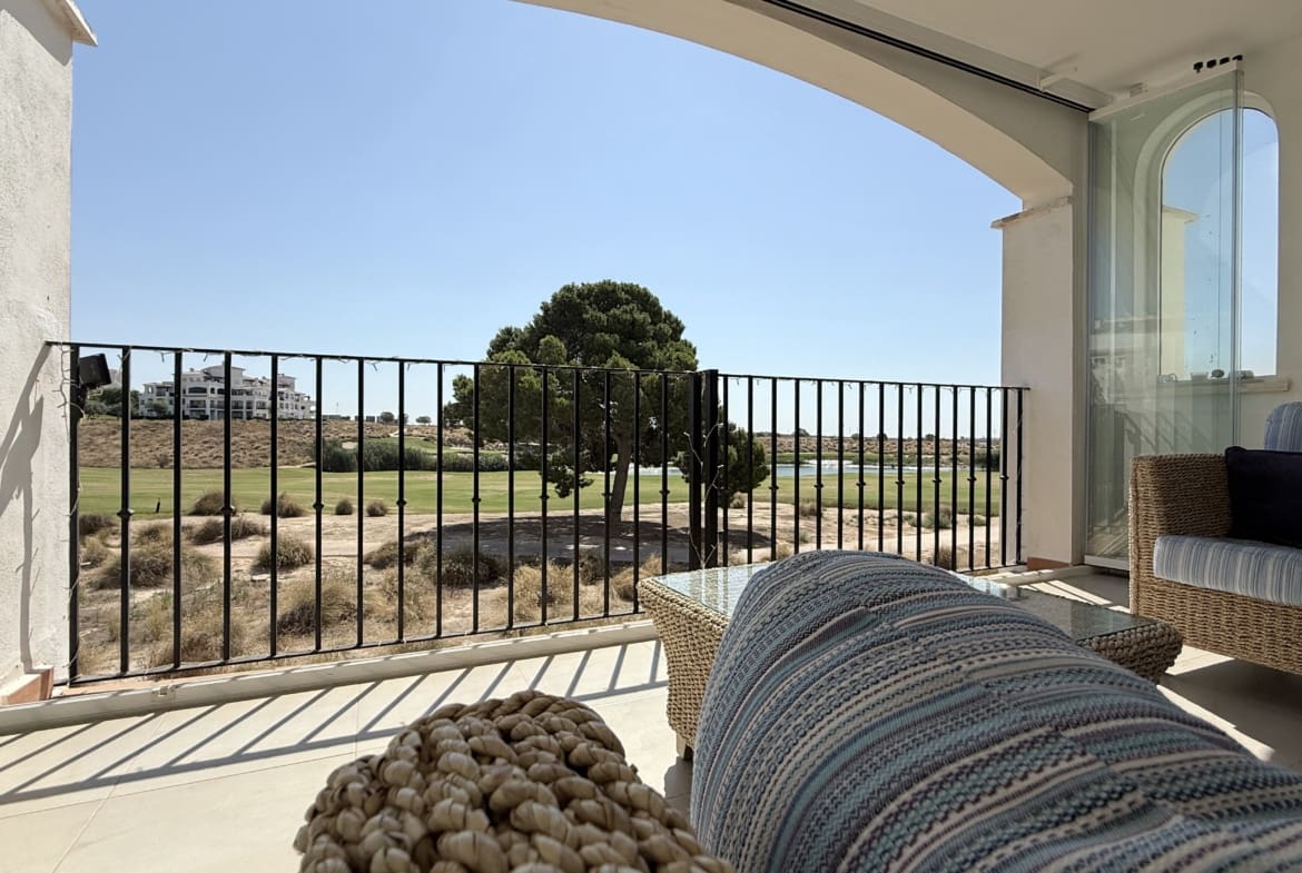2 soverom Leilighet til salgs i Hacienda Riquelme med svømmebasseng garasje - € 185 000 (Ref: 9987299)