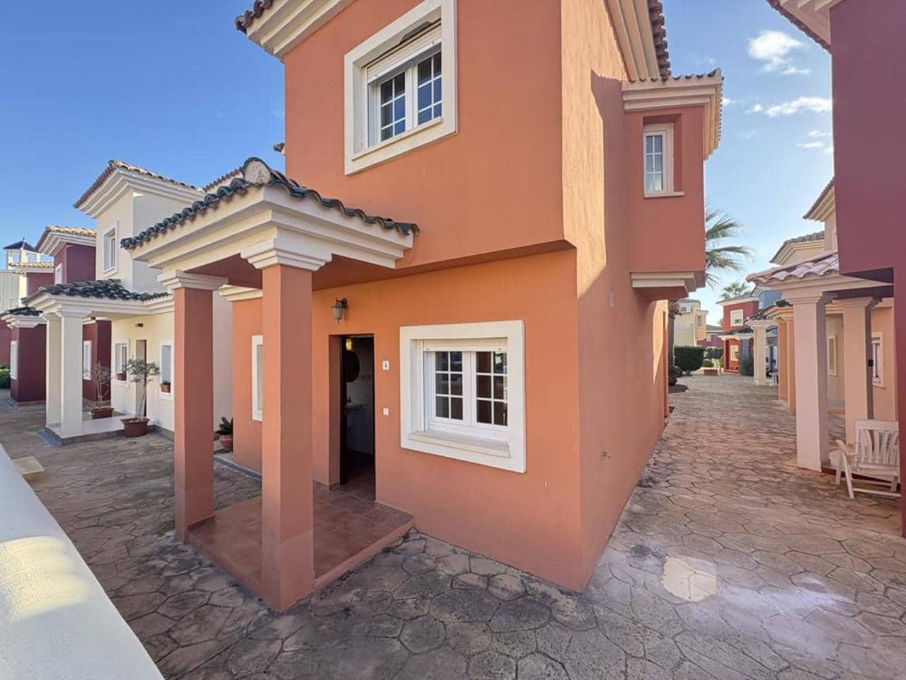 2 soveværelse Villa til salg i Banos y Mendigo med swimmingpool garage - € 159.900 (Ref: 9993628)