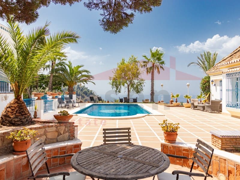 4 soverom Villa til salgs i La Herradura med svømmebasseng garasje - € 3 000 000 (Ref: 10012998)