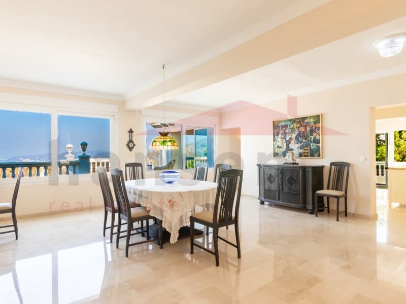4 soverom Villa til salgs i La Herradura med svømmebasseng garasje - € 3 000 000 (Ref: 10012998)