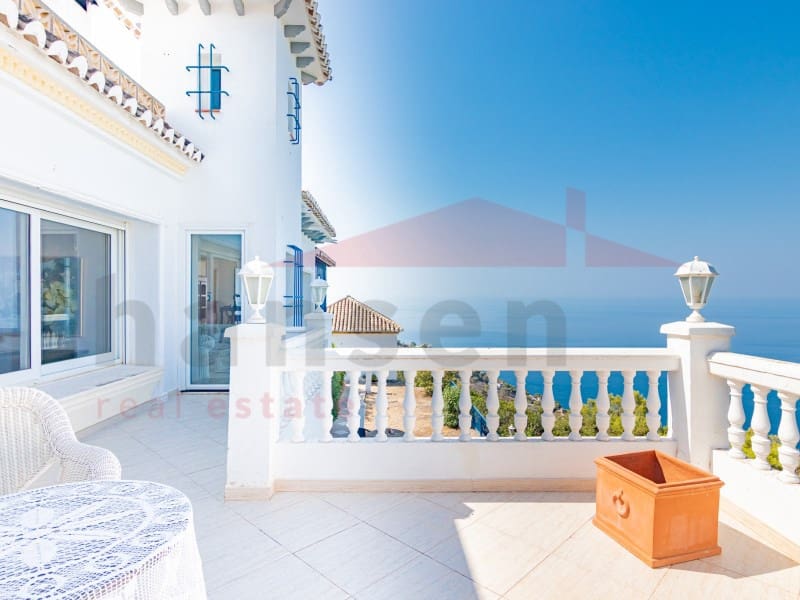 4 soverom Villa til salgs i La Herradura med svømmebasseng garasje - € 3 000 000 (Ref: 10012998)
