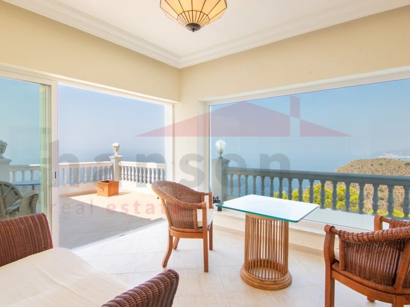 4 soverom Villa til salgs i La Herradura med svømmebasseng garasje - € 3 000 000 (Ref: 10012998)
