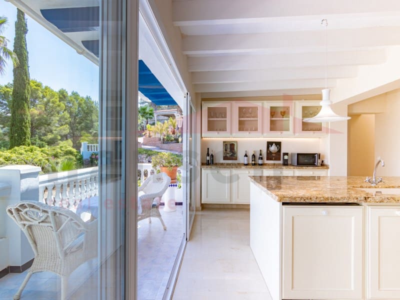 4 soverom Villa til salgs i La Herradura med svømmebasseng garasje - € 3 000 000 (Ref: 10012998)