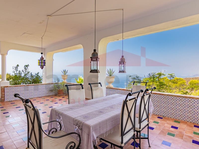 4 soverom Villa til salgs i La Herradura med svømmebasseng garasje - € 3 000 000 (Ref: 10012998)