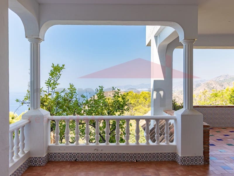 4 soverom Villa til salgs i La Herradura med svømmebasseng garasje - € 3 000 000 (Ref: 10012998)
