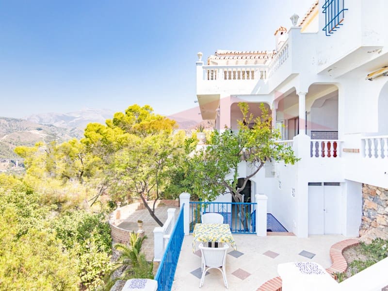 4 soverom Villa til salgs i La Herradura med svømmebasseng garasje - € 3 000 000 (Ref: 10012998)
